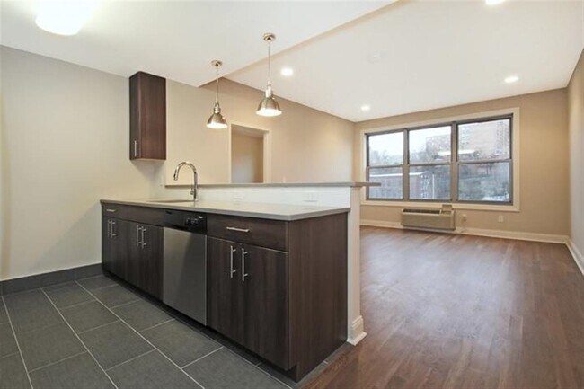 Building Photo - 100 MARSHALL St