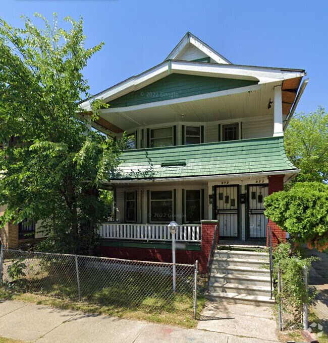 First Hill Parkway Student Apartments for Rent Cleveland, OH 3