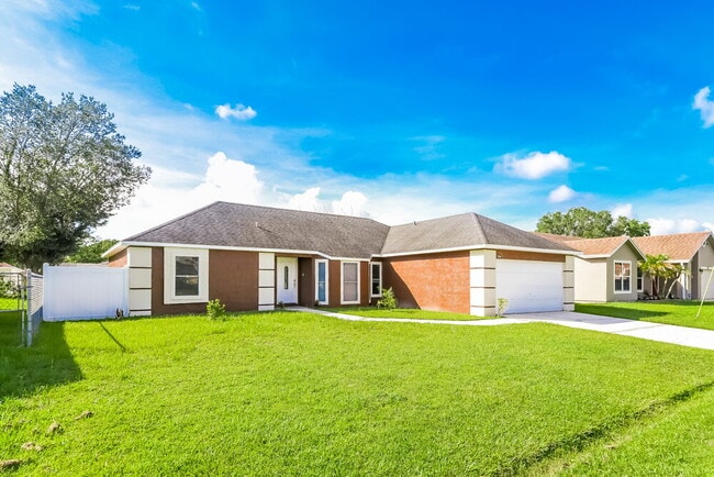 Foto del edificio - 264 Magellan Dr