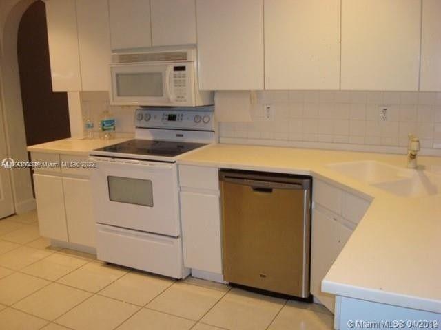 Foto del edificio - 9742 NW 31st St