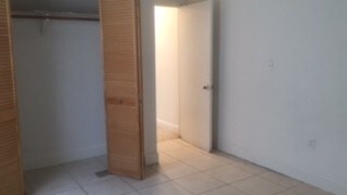 Building Photo - 7870 Grand Canal Dr