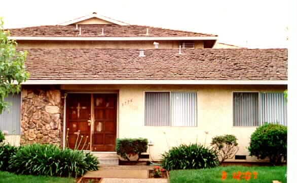 Building Photo - 3776 Moorpark Ave