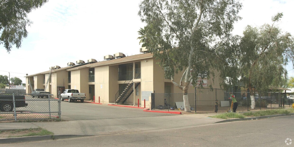 Primary Photo - Polk Terrace