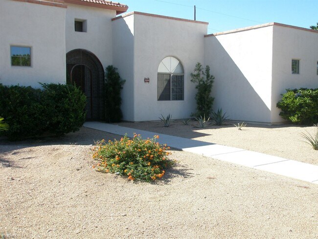 Building Photo - 3 br, 2.5 bath House - 3504 E Calle Del Prado