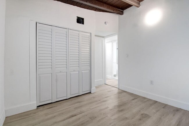 Building Photo - 14215 NW 22nd Ct
