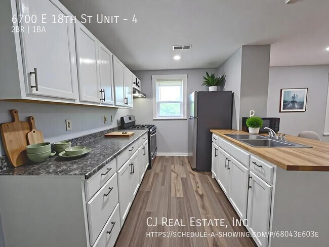 Foto del edificio - 6700 E 18th St