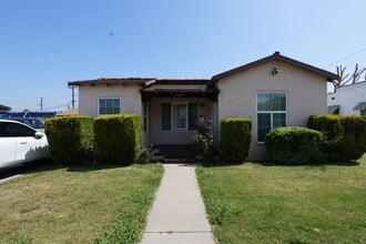 Building Photo - 8049 1/2-8049 1/2 Alameda St