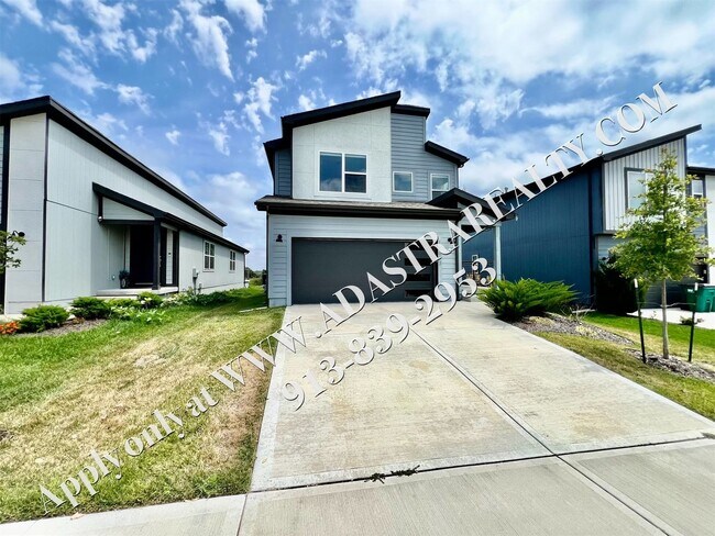 Foto del edificio - Beautiful Like New 4 Bed 4 Bath Home in Overland Park-Available in MAY!!