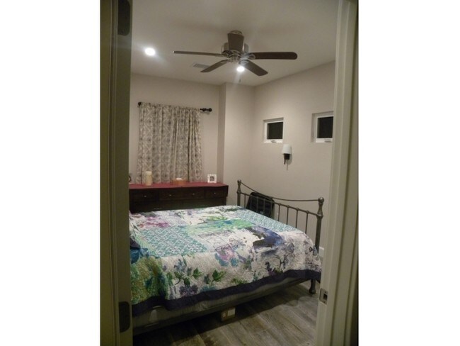 Foto del edificio - 815 Whaley St