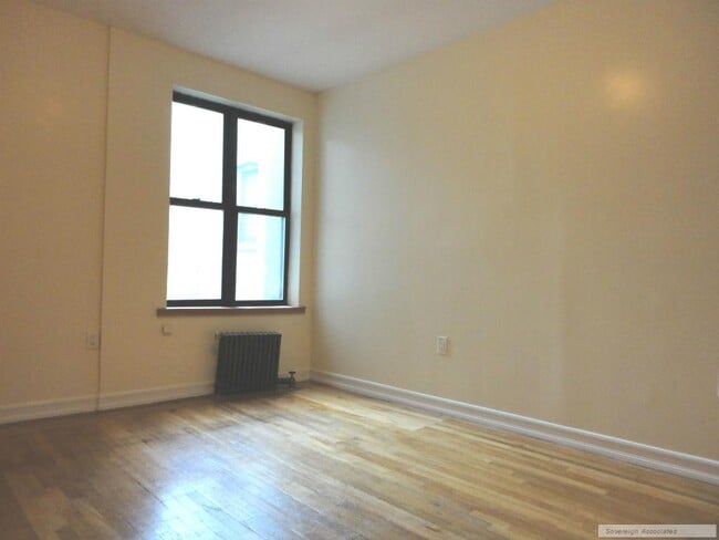 Building Photo - 112 Haven Ave