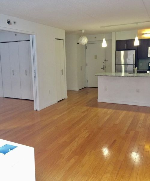 Foto principal - 575 W 23rd St