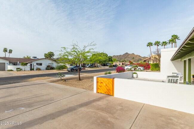 Foto del edificio - 2542 E Cochise Rd