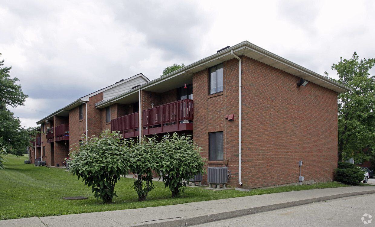 Primary Photo - Brookview Town Homes