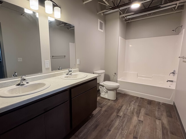 Building Photo - Skye Lofts Apartments