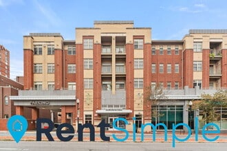 Building Photo - 309 Holland Ln