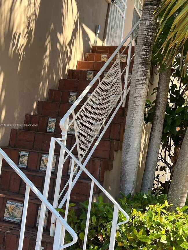 Building Photo - 7 Salamanca Ave