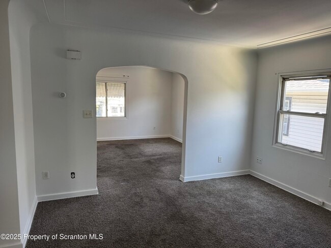 Building Photo - 1715 Pittston Ave