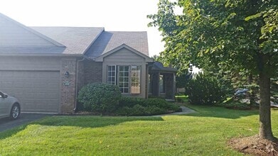 Building Photo - 4749 Bayberry Cir