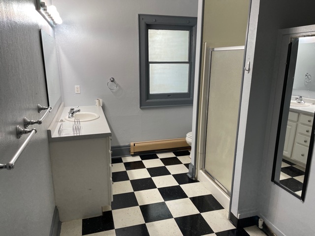 Bath Room - 1001 Washington St