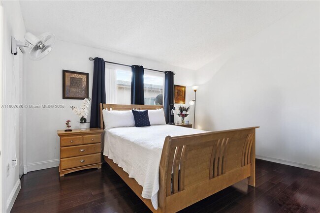 Foto del edificio - 6205 SW Kendale Lakes Cir