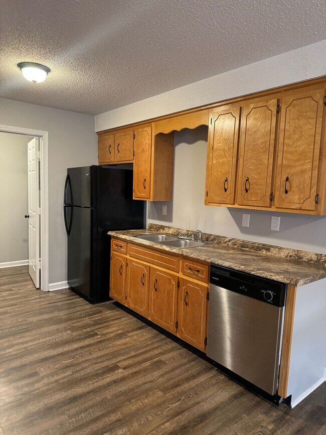 Foto del edificio - 3895 Northeast Dr
