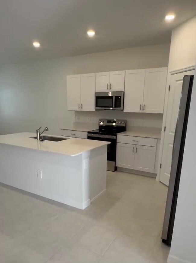 Building Photo - 10806 Keato Bch Ct