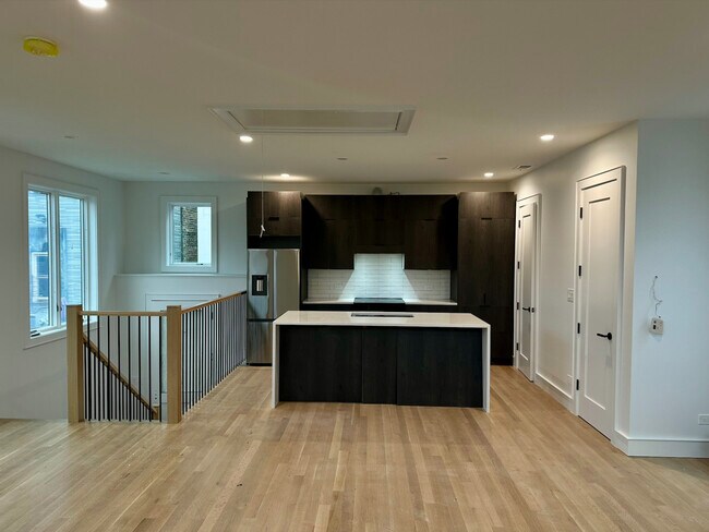 Foto del edificio - 4243 N Damen Ave