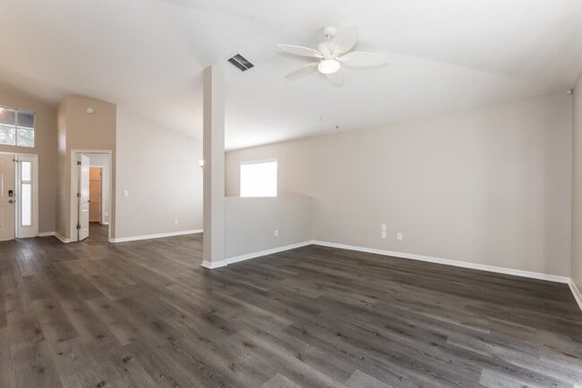 Building Photo - 209 Chardonnay Pl