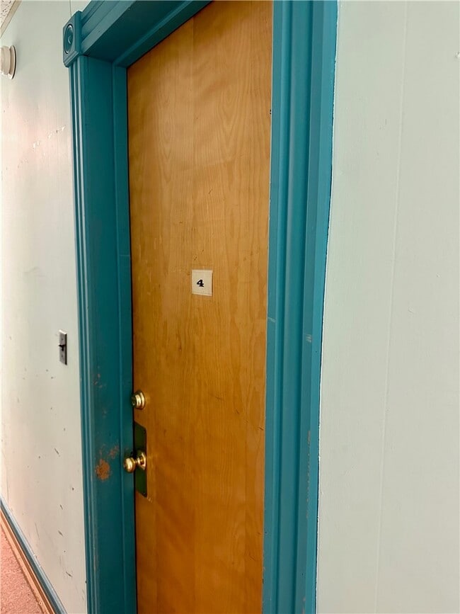 Building Photo - 89 Chestnut St