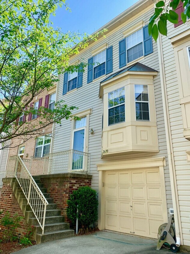 Foto principal - Townhome in Walden! Coming soon!