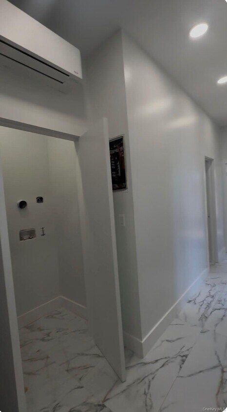 Foto del edificio - 91-04 43rd Ave