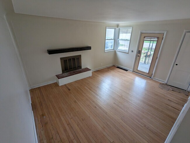 Foto del edificio - 963 Tyler Rd