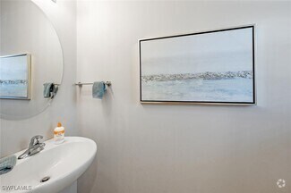 Building Photo - 15201 Wildflower Cir