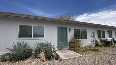 Building Photo - 5745 S Southland Blvd