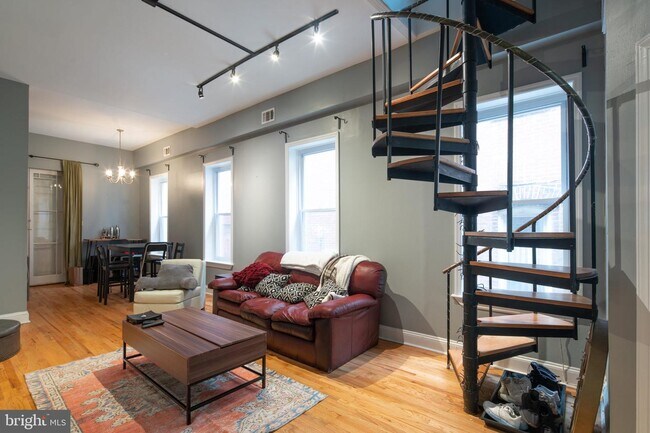 Building Photo - 1619 Spruce St