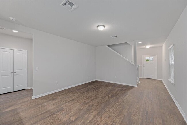 Building Photo - 437 Otto Ave