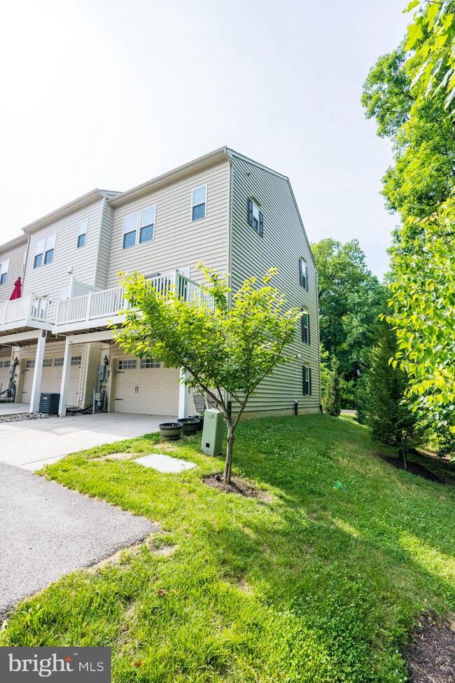 Building Photo - 7855 Port Capital Dr