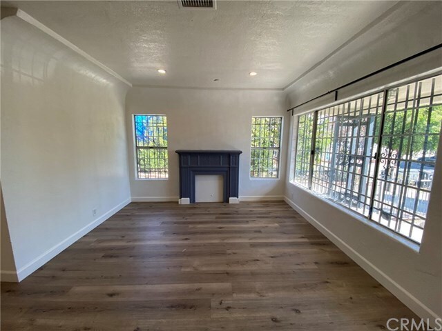 Building Photo - 1539 Ricardo St