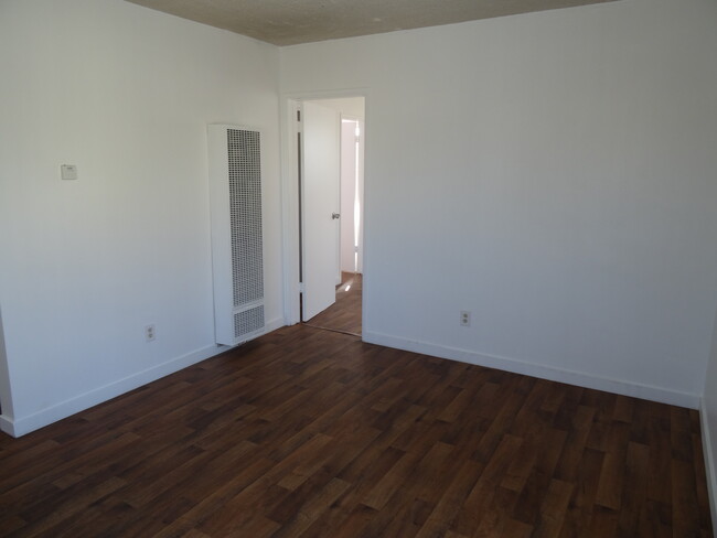 Building Photo - 4264 Chamoune Ave