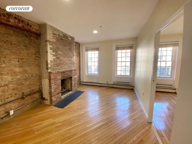 Building Photo - 244 E 32nd St