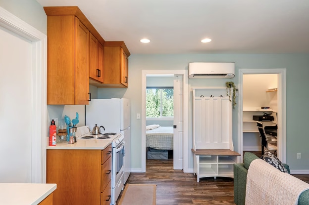 Building Photo - 1041 NW Connell Ave