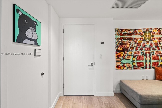 Foto del edificio - 55 SW 9th St
