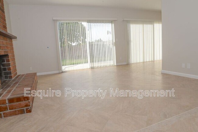 Foto del edificio - 23B LEMON DR.