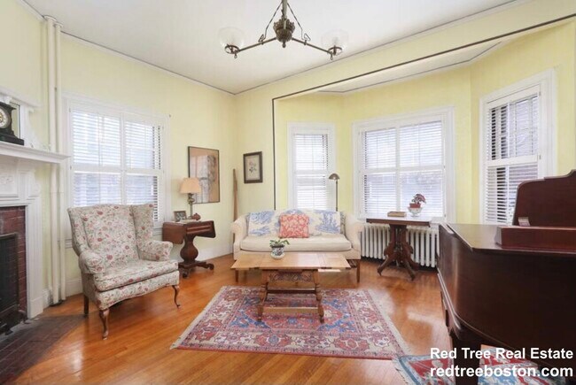 Building Photo - 67 Francis St