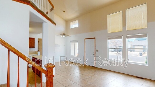 Building Photo - 935 Greenbrier Dr