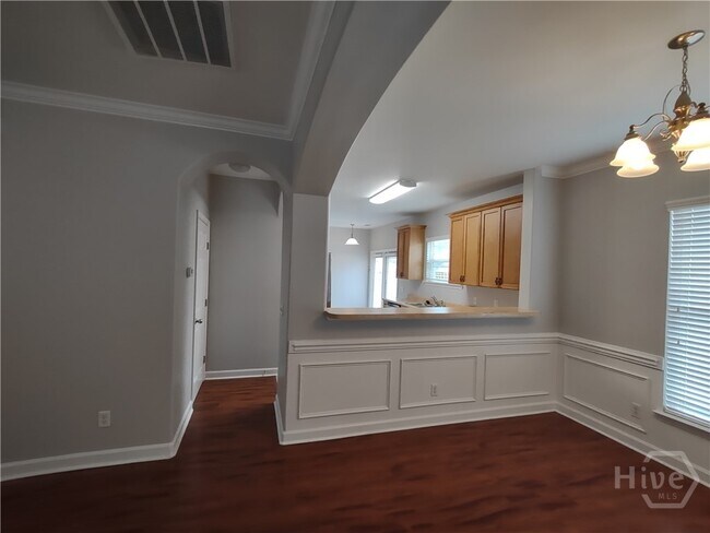 Building Photo - 27 Chapel Lake N