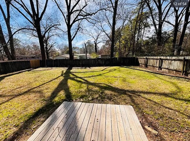 Building Photo - 39206 3 Bed 2 Bath Completely Remodeled