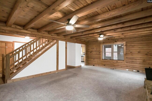 Building Photo - 150 Laura Ln