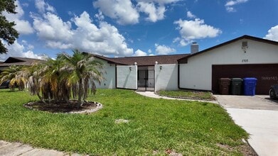 Building Photo - 1703 Paradise Dr