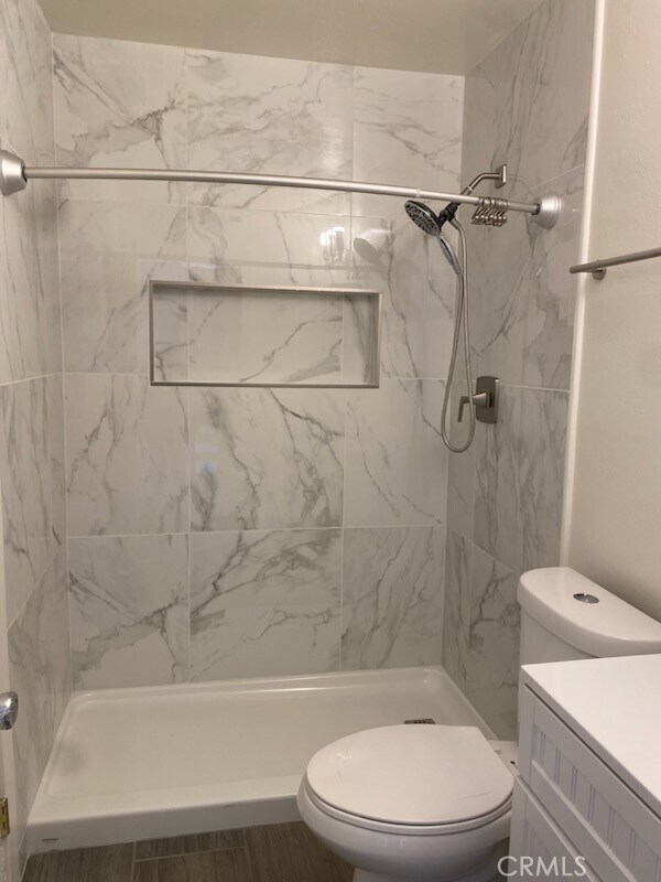 Foto del edificio - 6723 Valinda Ave